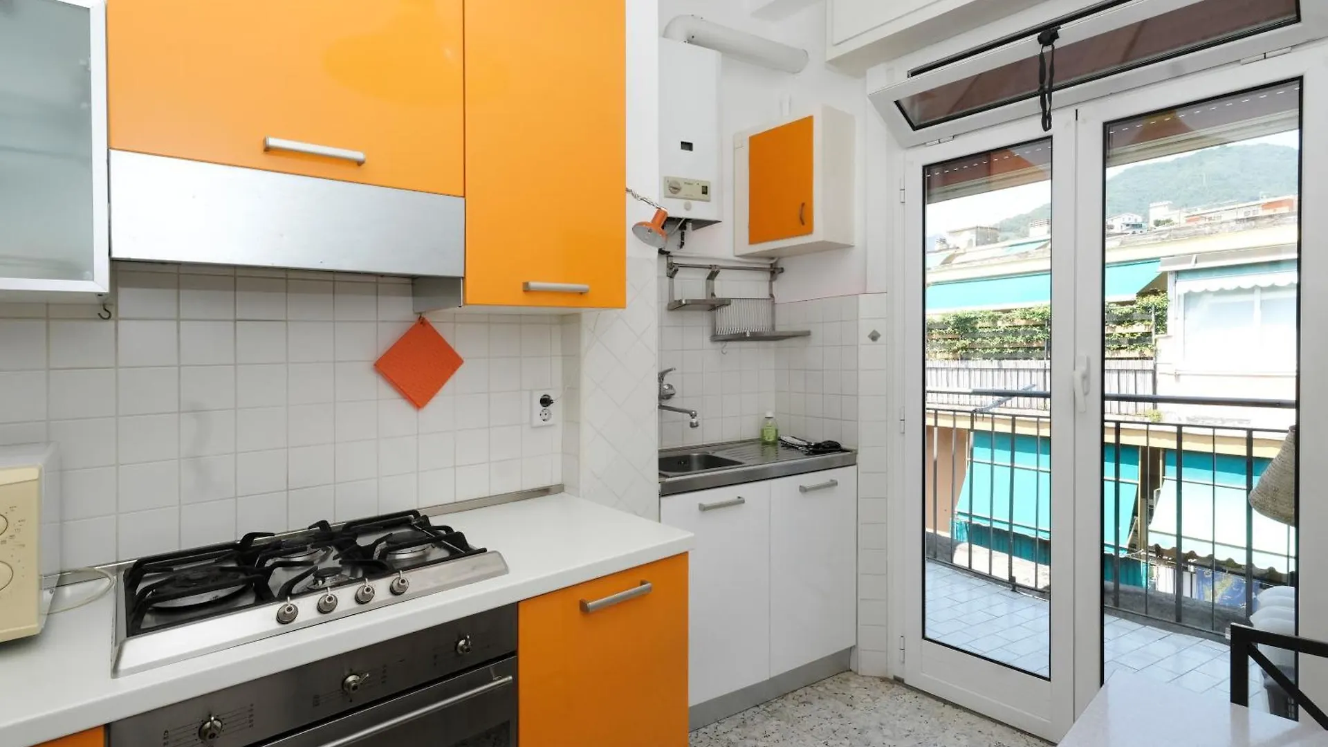 Rapallo Terrace View - 5 Minuti Dal Mare 0*,  Italy